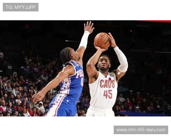 米切尔精彩助攻反击补篮，骑士全场欢腾